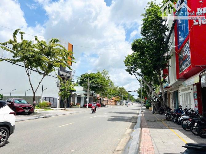 Bá.nn căn nhà mặt T.iềnn đường Nguyễn Hữu Thọ, Phường phước hiệp, TP Bà Rịa, giá 9.8  tỷ - 3