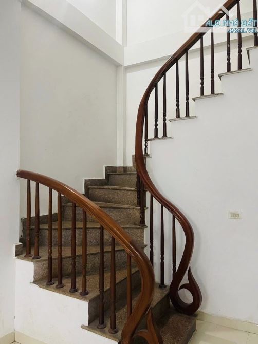 Bán nhà lô góc view Hồ sinh thái, ô tô 4 chỗ  đi vào tận cửa, dân xây 30m2 x 4 ầng 6,15 tỷ - 3