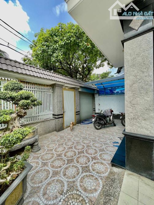 💥GẤP GẤP GẤP BÁN💥 🏘️ BIỆT THỰ GỖ  Chủ Xây cực Tâm Huyết - KHU SẦM UẤT LÊ VĂN KHƯƠNG - Q - 3