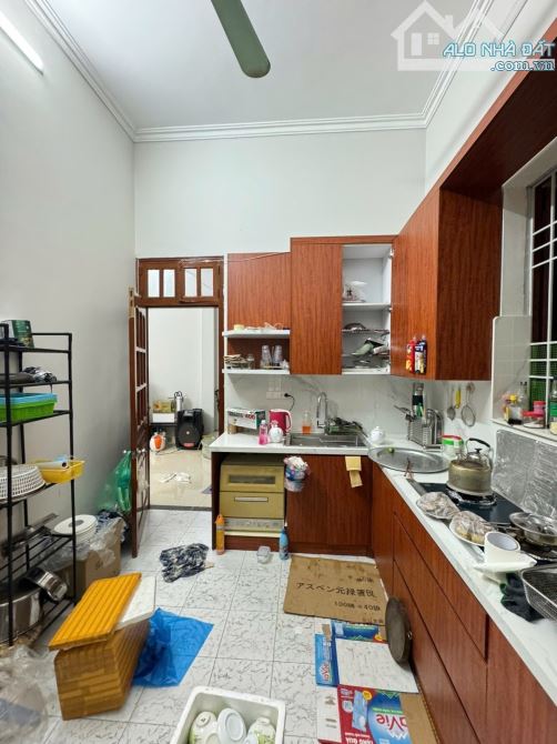 Bán nhà Thanh Xuân 64m 4 tầng MT 8.5m chỉ 10 tỷ chẵn - nhà rất thoáng, gần ô tô - 3
