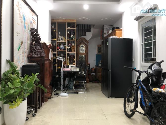 PHAN ĐÌNH GIÓT.HÀ ĐÔNG.LÔ GÓC. 3 THOÁNG. GẦN Ô TÔ ĐỖ 24/7 DT30 5T DT3.4 giá: 10.7 tỷ - 3