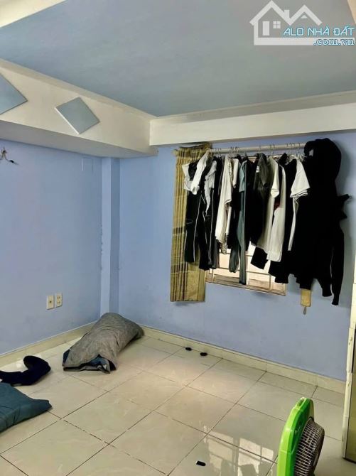 NHÀ 4 TẦNG CĂN GÓC 2 MẶT TIỀN  44M2, HẺM XE HƠI ĐẬU CỬA. GẦN SIÊU THỊ METRO, NGUYỄN THỊ - 3