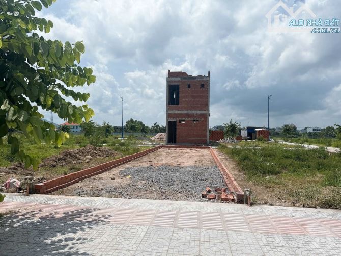 Bán Đất Tái Định Cư Hoà Long, TP Bà Rịa, DT: 5x18 Giá 2tỷ380tr - 3