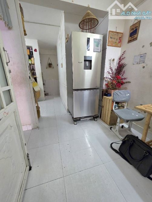 BÁN NHÀ- MẶT TIỀN  - ĐỐI DIỆN VIEW CÔNG VIÊN THOÁNG MÁT - NHỈNH 6 TỶ. - 3