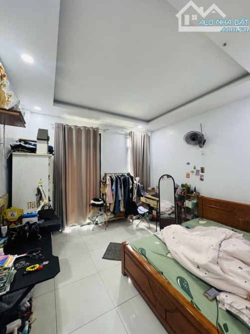 Bán Gấp nhà Đ số 3 BHH hẻm 6m 1 trục sát mặt tiền 52m2,4 Tầng 5 tỷ 150 - 3