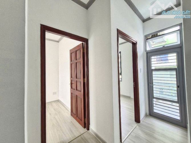 NHÀ ĐẸP 3 TẦNG – ĐƯỜNG XE TẢI NGUYỄN VĂN GIÁP – BÌNH TRƯNG ĐÔNG, Q2 - 3