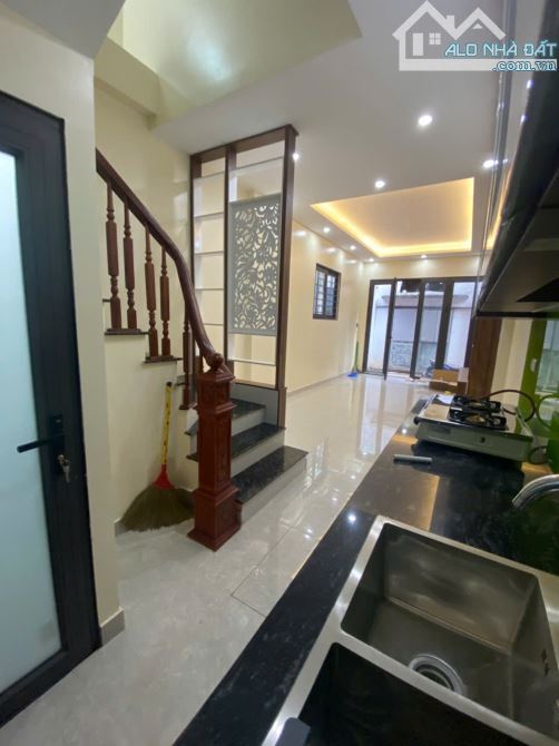 Cho thuê nhà Khuyến Lương, Hoàng Mai, 5 tầng, 35m2, 4 ngủ vào ngay - 3