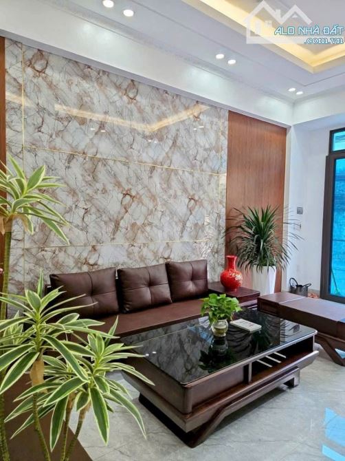 Cần bán nhà 4 tầng ngõ phố  Ngô Quyền- TP Hải Dương - 3