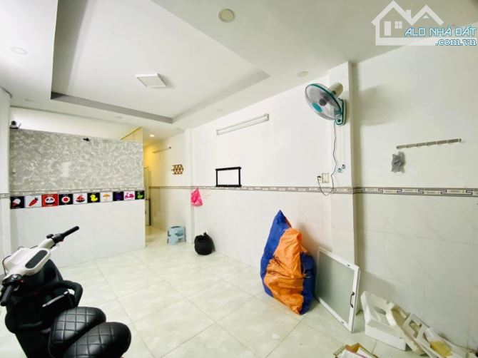 NHÀ 2 TẦNG – HẺM 1 TRỤC – BÙI QUANG LÀ, P.12, GÒ VẤP –  GẦN EMART 2 – 36M² - CHỈ 3.75 TỶ - 3