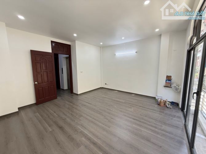 PL PHẠM TUẤN TÀI – VỈA HÈ – THU 60TR/TH – 8T THANG MÁY – 60M² – 29 TỶ (2ĐCG2530166) - 4