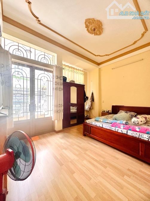 🔥NHÀ 3 TẦNG ĐƯỜNG CMT8 QUẬN10- 60m2-NGANG 5m -GIÁ 9,2 tỷ - 4