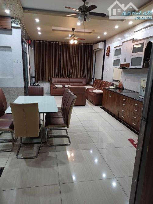 Giảm 4 tỷ , Mặt Tiền QL 1K , 243m2 (ngang 8m) , 3 Tầng, dòng tiền 60tr ,Lh@939.208.616 - 4