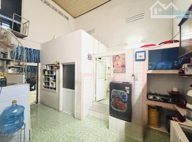 Bán Nhà Q12 Sát Gò Vấp - 64m2( 5,5 x 11.5)- 2Tầng- Hẻm Ba Gác- Chỉ 3,1Tỷ. - 4