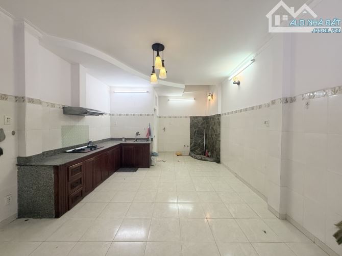 SIÊU VIP MẶT ĐƯỜNG NGUYỄN VĂN ĐẬU - 85M (4.2x20) 3 TẦNG 4 PN 4 WC - VỊ TRÍ ĐẮC ĐỊA - KINH - 4