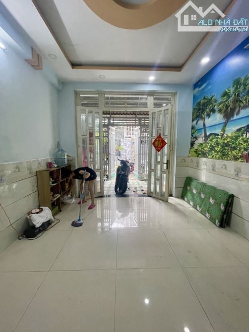 💙💙NHÀ 2 TẦNG HƯƠNG LỘ 2 GIÁP TÂN PHÚ, QUẬN 6 . 55m2 🪙5,4 tỷ TL. HẺM 🚗 4m. Chỉ vài thùn - 4