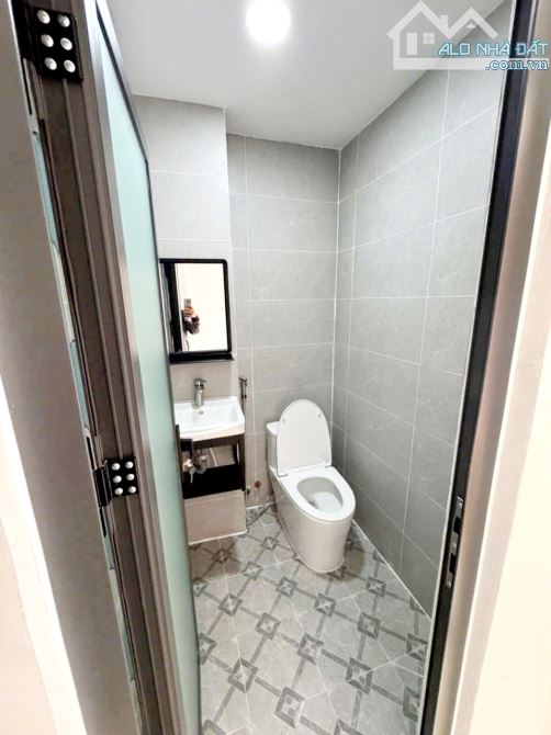 Bán nhà 4 tầng 4 phòng ngủ hẻm 1 sẹc đường Nguyên Hồng Phường 1 Gò Vấp giáp Bình Thạnh - 4