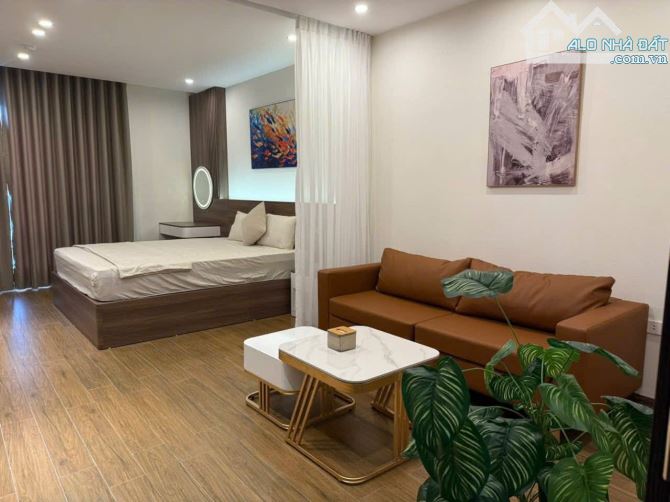 Bán nhà cho thuê dòng tiền mặt ngõ ô tô, kinh doanh Đường Láng, Đống Đa 9 tầng 32 căn hộ