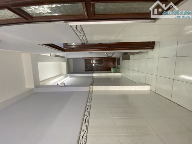 Bán gấp nhà đẹp ở ngay NTKD chợ Bùi Minh Trực, xe hơi ngủ nhà, 48m2, SHR, HCĐ, chỉ 11,5 tỷ - 4