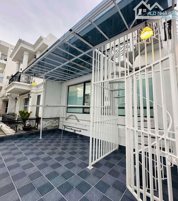 Bán CHDV HXH Lê Văn Thọ, P11, Gò Vấp, 128m2, 3 tầng, ngang 6,1m, dòng tiền 6%/năm - 4