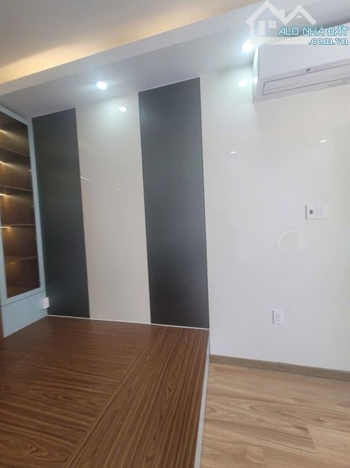 Nhà 2 tầng 3 phòng ngủ đường Nguyễn Văn Công Phường 3 Gò Vấp ngang khủng 5,8m sát hẻm xe t - 4