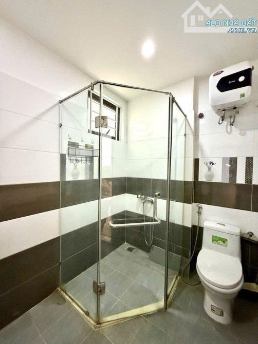 BÁN NHÀ Minh Khai - Nhà mới ở liền - 5 Tầng - ôtô gần ba gác chạy thông - GIá chỉ 5.65 tỷ - 4