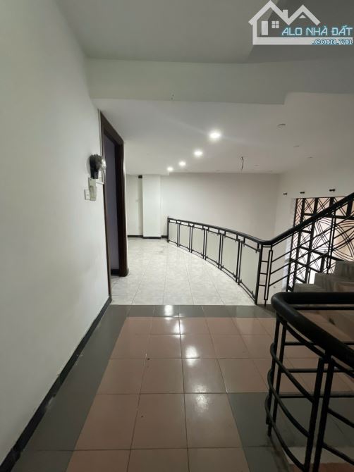 Đường số 20 gò vấp 140m2 4 tầng giá chỉ nhỉnh 20 tỷ - 4