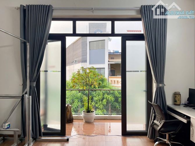 CẦN BÁN NHÀ 4 TẦNG MẶT ĐƯỜNG HUY CẬN - KHU ĐTM MỸ TRUNG -gần BỆNH VIỆN 700 GIƯỜNG - 4