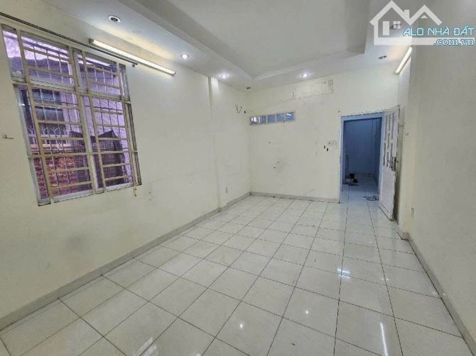 Nhà mặt tiền KD Quận 11-Đường 16M-Giáp Quận 10-Lê Thị Bạch Cát-P13-48m2-3tầng-3PN - 4