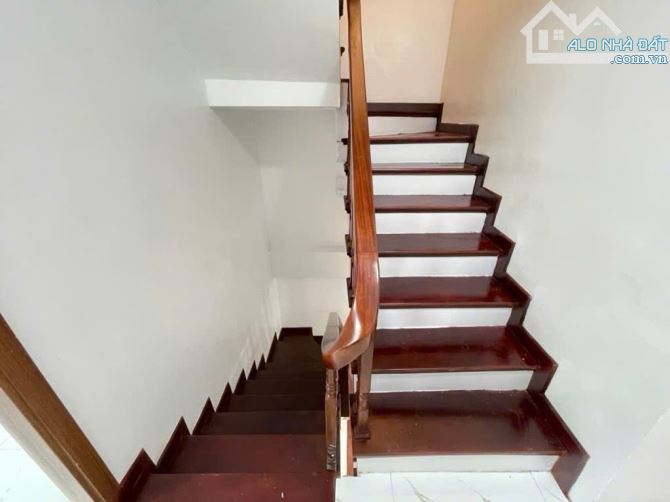 Tam Khương - Ngõ thông - Gần ô tô - Nhà dân xây chắc chắc - Mặt tiền 6,1m - Gần TTTM - 4