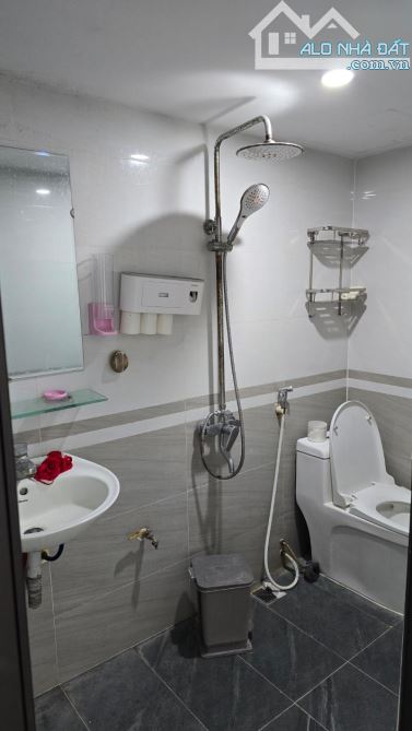 Bàn nhà nhanh - sang tên đổi chủ vào ở luôn - 4