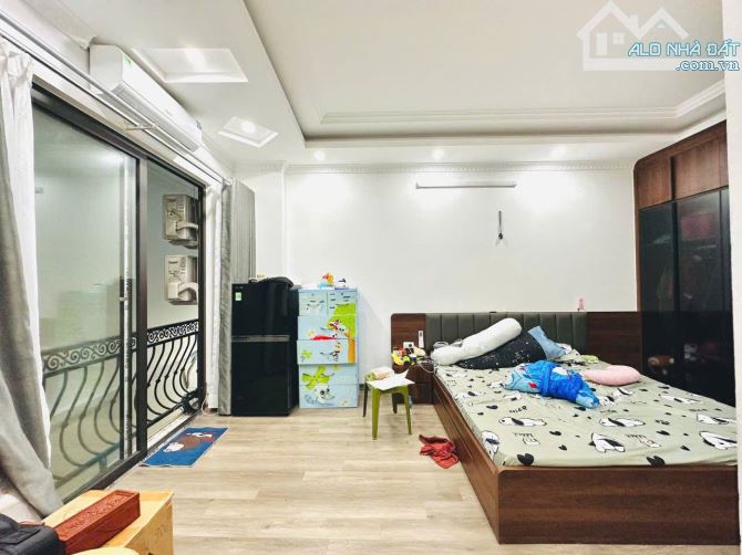 NHÀ ĐẸP HOÀNG MAI-THIẾT KẾ HIỆN ĐẠI - 51M2 - MT RỘNG 5.5M -Ô CHỜ THANG MÁY -GIÁ 11.2 TỶ - 4