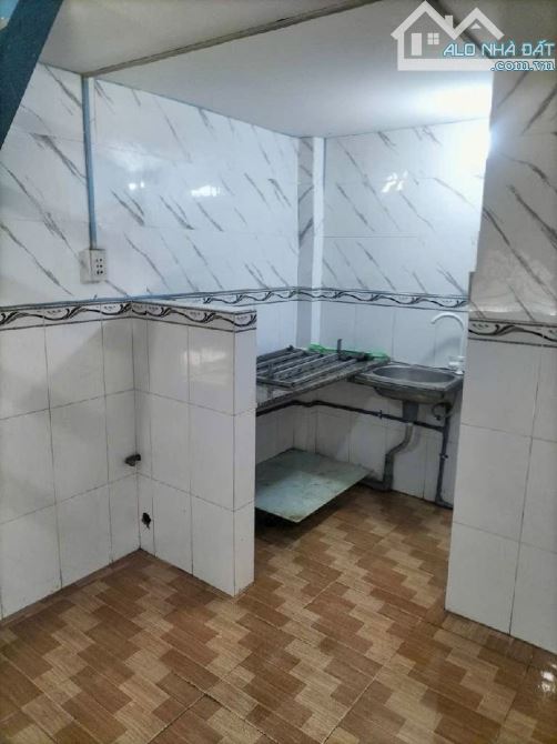 💖DÃY TRỌ 2 tầng hẻm Quốc Lộ 1A phường TX Q12, dt 73m2 (17.6m x4.1m) DÒNG TIỀN 10TR/TH - 4