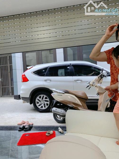 HIẾM CÓ !!!BÁN NHÀ GẤP ĐỊNH CÔNG THƯỢNG 30M 6 TẦNG – NHÀ ĐẸP – Ô TÔ VÀO TẬN NHÀ 7,7 TỶ , - 4