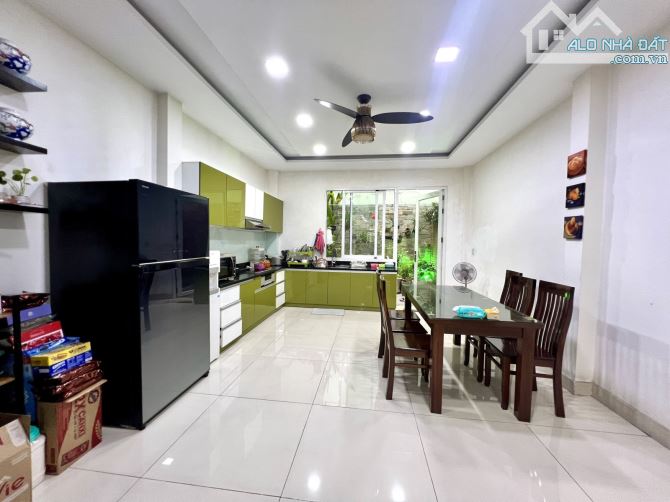 Bán nhà Hẻm xe tải KD, Khuông Việt gần Đầm Sen 3 Tầng Mới, 95M2 chỉ 11,3 Tỷ TL - 4