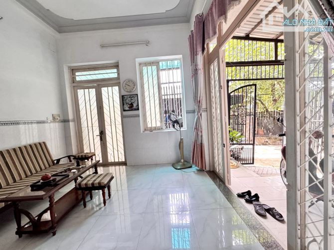 Nhà bán Đường số 22 Linh Đông Thủ Đức 2Tầng DT: 12 x 11 Nhỉnh 4Tỷ - 4
