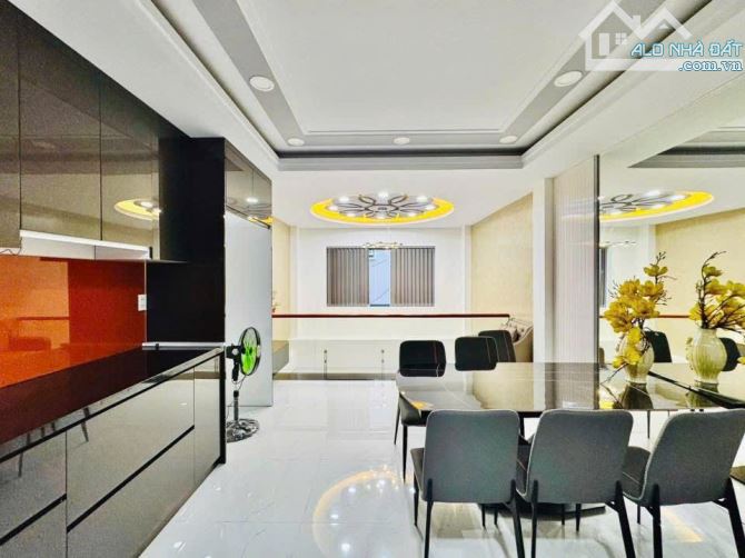 Còn Duy Nhất 1 Căn Giá Siêu Rẻ, Chính Chủ 1 Đời Tại Lê Quý Đôn, Quận 3/ 68,8m2/ Giá 3 Tỷ 5 - 4