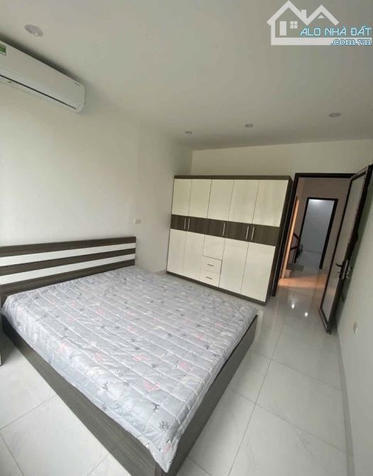 CHẬM CHÂN LÀ MẤT - Hoàng Mai - 38m2 - 5 tầng - 3 gác đỗ cửa - 20m ra OTO - Nhỉnh 7 đồng - 4