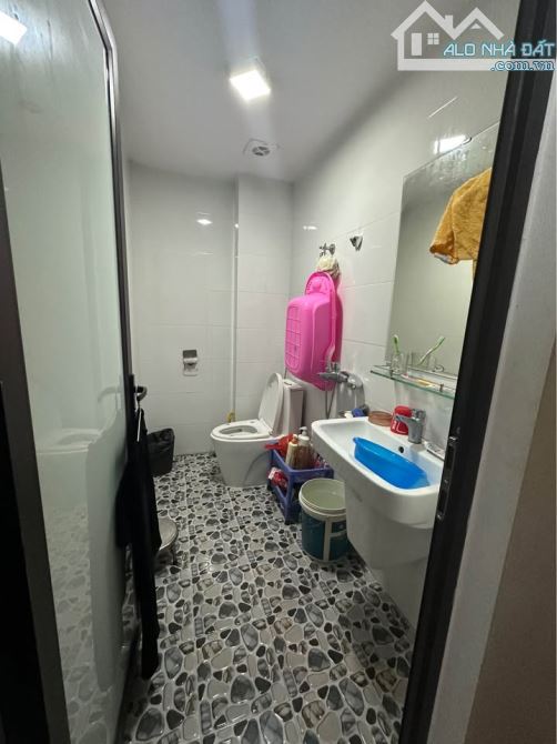 Bác Thoát em cần bán nhà 4t,53m tại Bà Triệu,HĐ, tiện ích , ô tô gần nhà  gần 8t - 4