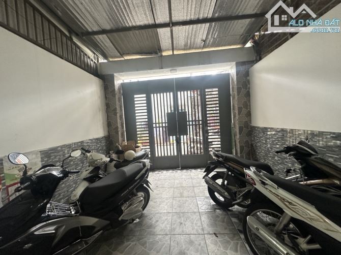 NHÀ HXH TRUNG MỸ TÂY Q12- GẦN TÔ KÝ,QL1A- GẦN TRƯỜNG LẠC HỒNG-4x21M-3 TẦNG-5,6 TỶ - 4