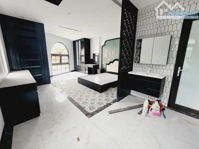 ✅toà nhà mặt phố Nguyễn Văn Huyên - Cầu Giấy 80m2 xây 8 tầng mt 18 mét quanh 40-43 tỷ sổ đ - 4