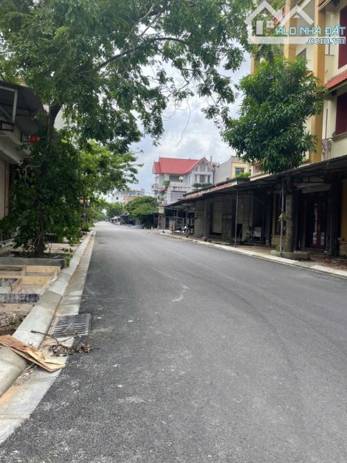 LÔ ĐẤT LÀN 2 CHỢ GỖ TRẮC – PHÙ KHÊ, TỪ SƠN, BẮC NINH 🎯 Vị trí hiếm – ngay đối diện công - 4
