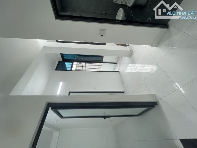 Bán nhà 3 tầng 40m tổ 6 Kỳ Bá Tp Thái Bình ngõ 2 xe máy. Giá 1.95 tỷ - 4
