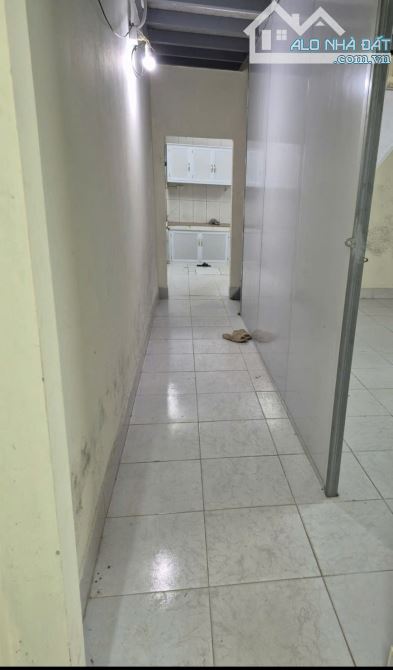 Cho thuê nhà nguyên căn ngõ 179 Vĩnh Hưng, 50m2 x 2 tầng, 3 ngủ, 6.5  triệu - 4