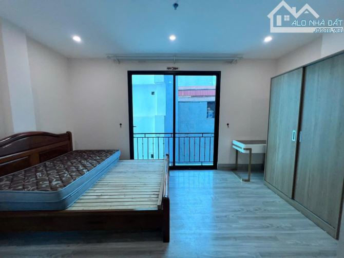 🏡 NHÀ ĐẸP DÂN XÂY TRUNG TÂM CẦU GIẤY – LÔ GÓC – KINH DOANH – Ô TÔ ĐỖ CỬA - 3 MẶT THOÁNG - - 4