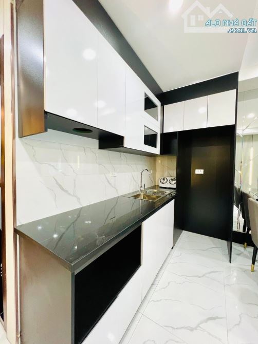Chủ nhờ bán tập thể Doãn Kế Thiện, tầng 1, đủ nội thất mới, 3 ngủ ô tô đỗ cửa - 4