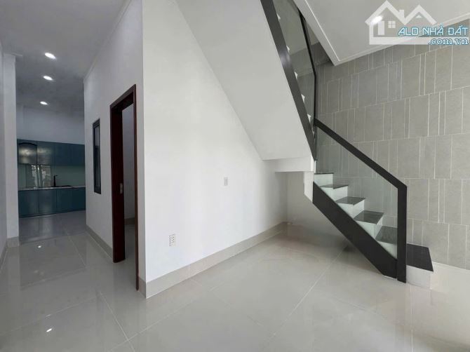 BÁN NHÀ PHƯỜNG 1 MỚI XÂY GIÁ CHỈ 2TY590 - 4