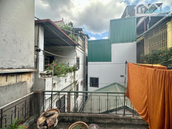 BÁN NHÀ NGÕ TÂY SƠN - LÔ GÓC CỰC THOÁNG GẦN PHỐ - 46M CHỈ 9,9 TỶ - 4