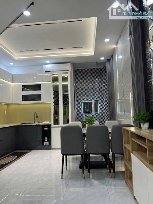 Bán nhà hẻm xe hơi thông Phường 8 Gò Vấp, Đường Số 10, 2 tầng, giá chỉ nhỉnh 6 tỷ - 5