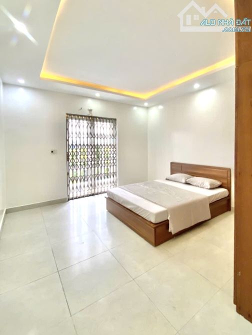Trung Lực - Khu Phân Lô - Chỉ 4 Tỷ 580 - 4 Tầng - Đường 9M - 5