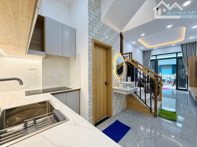 NHÀ mới đẹp HXH Phan Văn Trị , P10 , DT: 4x14m, 3PN, có 1 PN trệt, giảm còn 6,1 tỷ - 5
